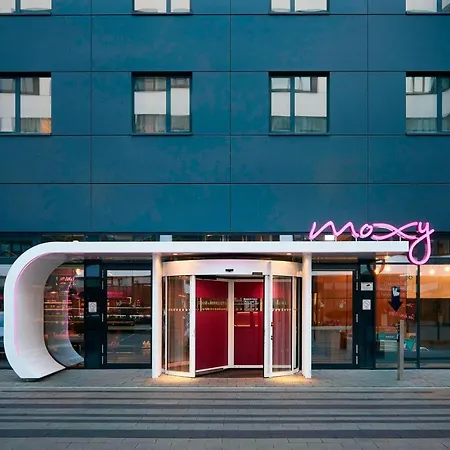 Moxy Frankfurt Hotel Eschborn