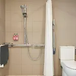 Moxy Frankfurt Hotel 4*