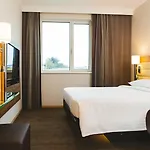 Moxy Frankfurt Hotel