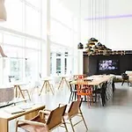 Moxy Frankfurt 4*