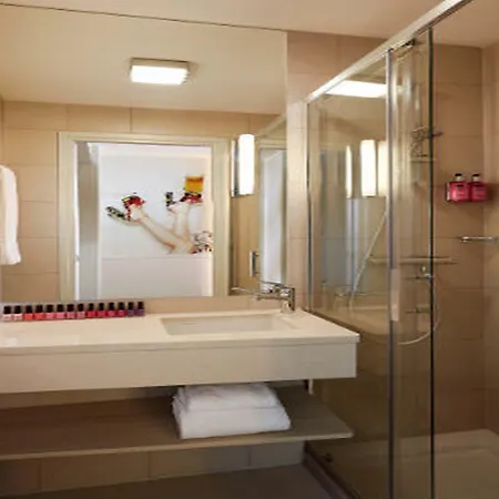 Moxy Frankfurt 4* Эшборн