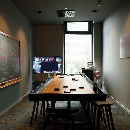 Отель Moxy Frankfurt Эшборн