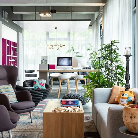 Moxy Frankfurt Отель Эшборн