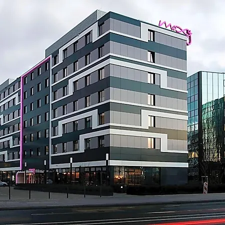 Moxy Frankfurt Szálloda 4*