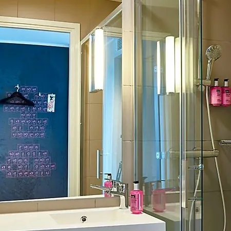 Szálloda Moxy Frankfurt