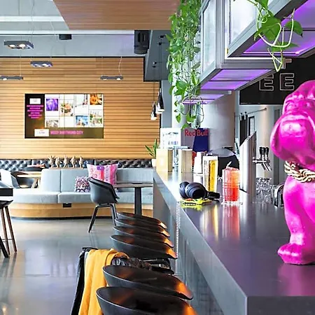 Szálloda Moxy Frankfurt