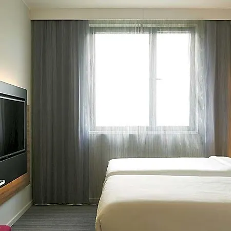 Szálloda Moxy Frankfurt Eschborn