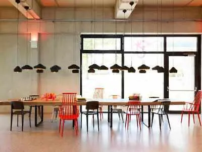 Moxy Frankfurt Hotel