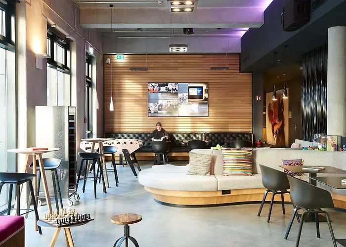 Moxy Frankfurt Hotel 4*
